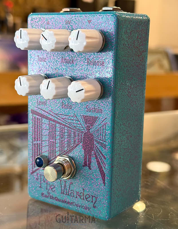 EarthQuaker Devices The Warden