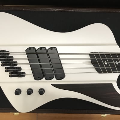 Dingwall D-Bird 5 Namm 2019 Ducati Matte White | Reverb