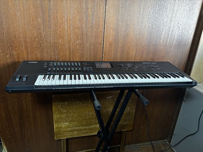 Yamaha MOTIF XF7 シンセサイザー 76キー Yamaha MOTIF XF7 76-key Workstation w/ gig bag | Reverb