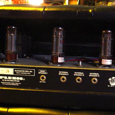 RARE 1970 PLUSH 4000G amp & 8x10 speaker cabinet black image 4