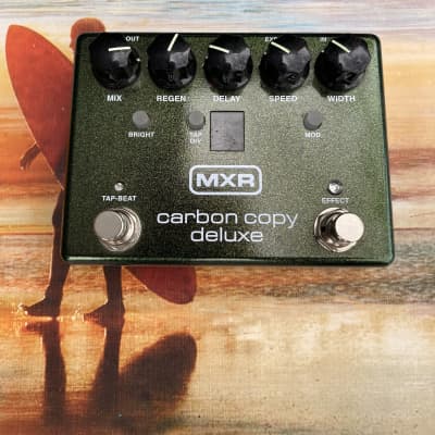 MXR M292 Carbon Copy Deluxe Analog Delay 2017 - Present - Green electric guitar effects, pedal analog delay tap tempo image 3