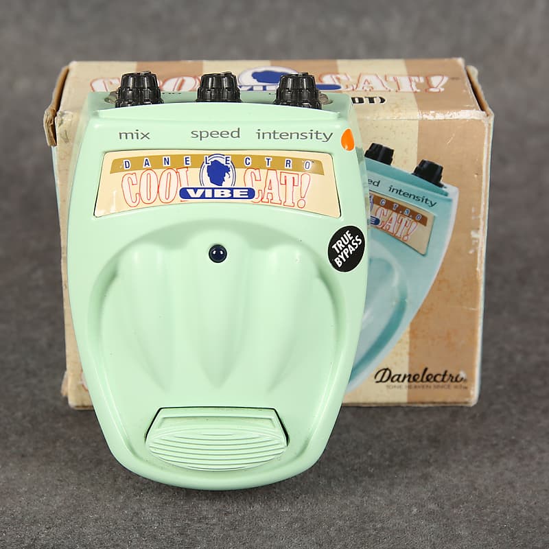 Danelectro Cool Cat Chorus