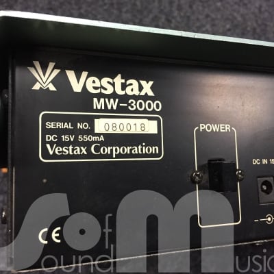 Vestax MW-3000 vintage DJ Mixer NOS - wood frame - mint green - rare image 9