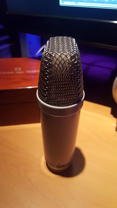RODE NT1 Vintage Model Jim williams design u87 neumann clone RODE NT1 Vintage Model Jim williams design u87 neumann clone