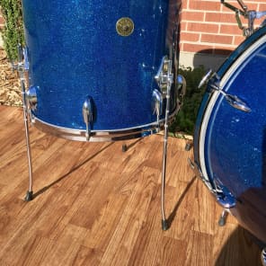 1959/60 Gretsch Round Badge Broadkaster Name-Band Drum Set - Blue Glass Glitter 22/13/16/5x14 Snare image 3