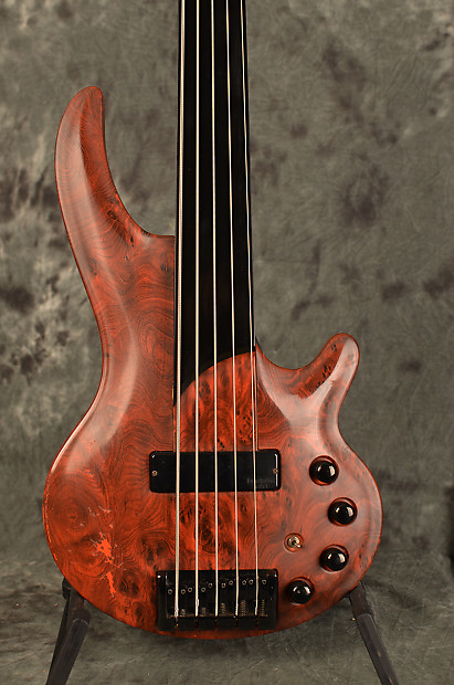 Cort Curbow 5 String Fretless Bass Burlwood Luthite body w