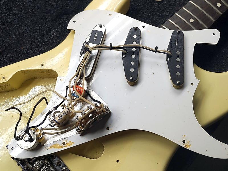 FERNANDES Japan RST-50 The Revival R8 (1984) Zurda (Left