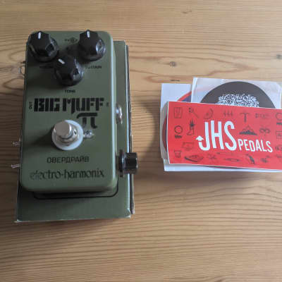 Green Russian – Big Knob Pedals