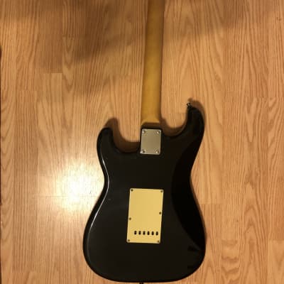 Japanese Fender Stratocaster  1986 Black image 4