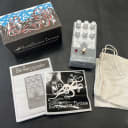 EarthQuaker Devices Bit Commander Analog Octave Synth V2 - Gray / White Print. w/box and manual