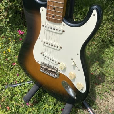 Fender Stratocaster ‘57 Reissue Japan 1989-1990 - Sunburst image 2