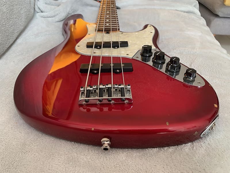 Fender American Deluxe Jazz Bass with Rosewood Fretboard 1995 