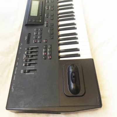 KORG i3 Interactive Music Workstation Synthesizer 61-Key Keyboard 