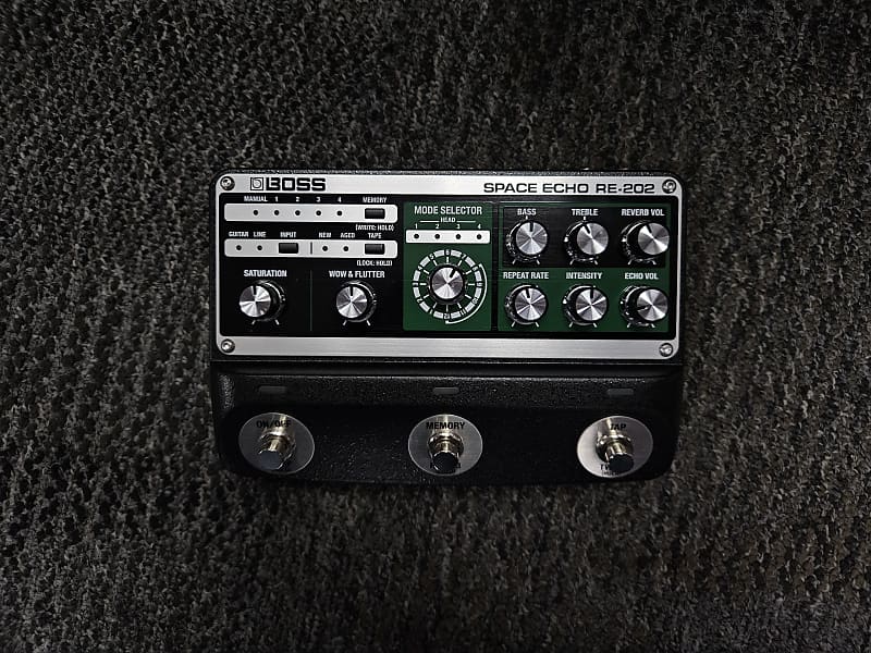 Boss RE-202 Space Echo