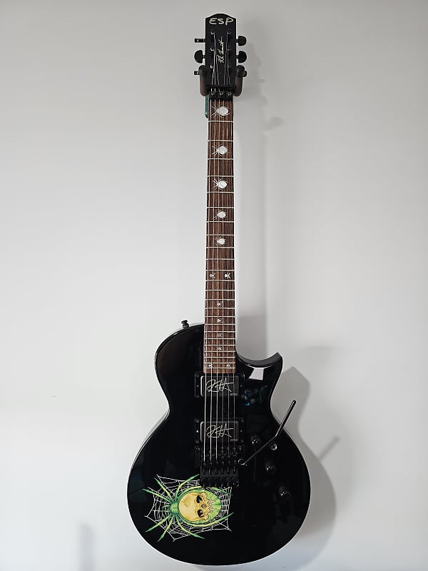 ESP KH-3 Kirk Hammett Signature Spider 2022 - Black with Spider Graphic image 1