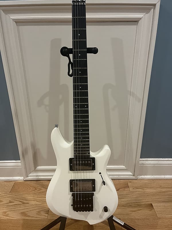 Jamstik Studio MIDI guitar 2021 Matte White | Reverb Canada