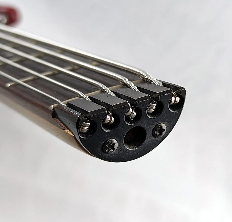 STEINBERGER Spirit XZ-25 Headless 5-String Bass w/Gig Bag