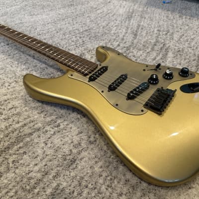 Fender FSR American Deluxe Stratocaster Aztec Gold 2012 | Reverb