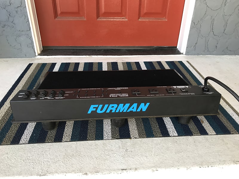 Furman SPB8 Pedalboard and Power Conditioner w/manual Reverb
