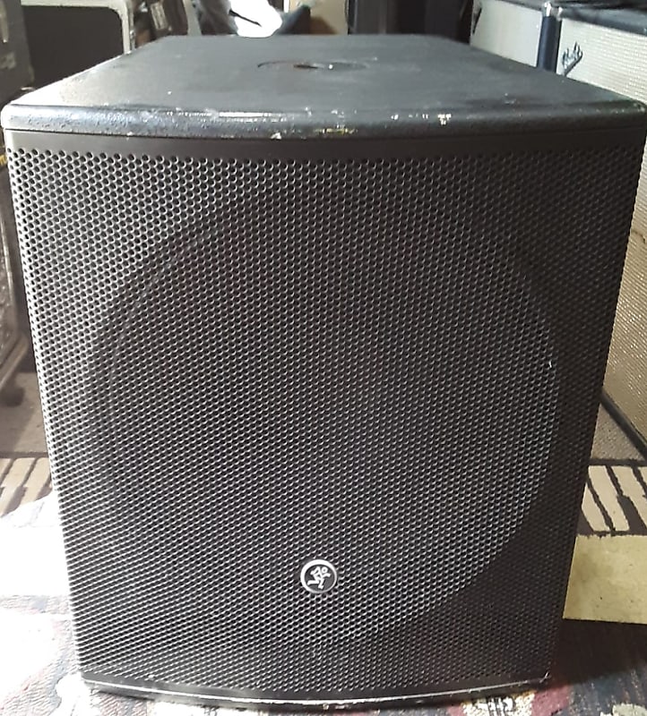 Mackie SRM 1801 Powered Sub Reverb