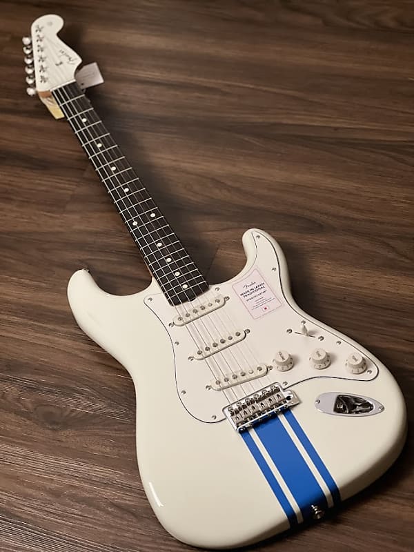 Fender Japan Traditional II 60s Stratocaster with RW FB in Olympic White / Blue image 1
