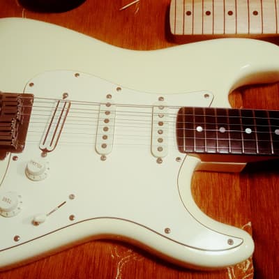 Fender Stratocaster Made in USA 1988 Olympic white image 4
