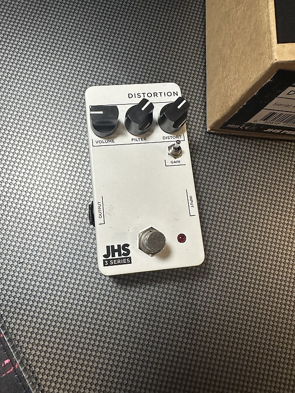 JHS 3 Series Distortion