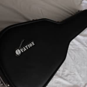 Ovation Celebrity Deluxe CC-268 1994 Wineburst w/original