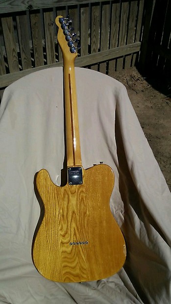 Fernandes Revival (correct headstock shape) '80's Natural