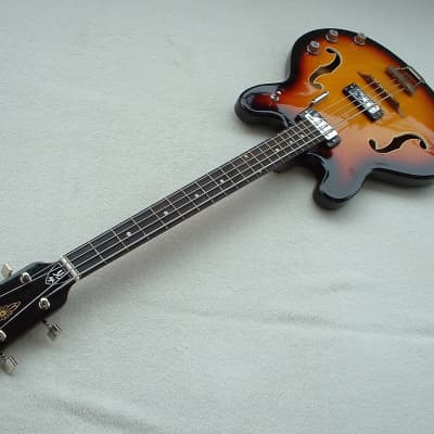 Klira Merkur De Luxe Vintage 1968 Germany Bass-Guitar "Sunburst" 4 String Semi-Hohl Gutaway E-Bass image 14