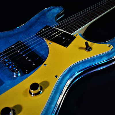 Lowell El Daga 2005 Blue Reptile Leather Mosrite Ventures style. Only one. Non Fungible Token. RARE. image 19