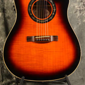 Fender Hot Rod T Bucket 300ce 3 Tone Burst Acoustic Electric w