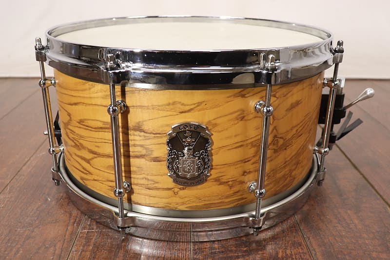 Love Custom Drums 7x14 Maple Snare Drum 8 Lug | Reverb Slovenia