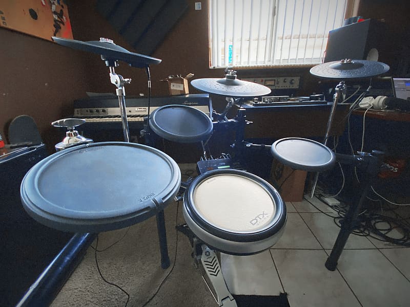 Yamaha DTX502 (14 Piece Kit) (MINT CONDITION W/EXTRA PARTS) | Reverb