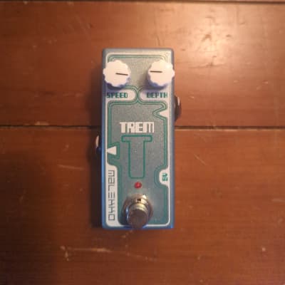 ギター Malekko analog tremolo hqdefault.jpg