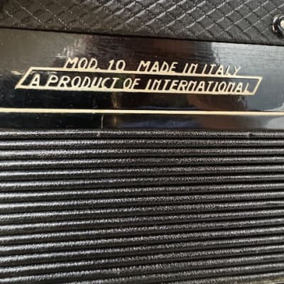 LIRA Centro Matic Model 10 Accordion! Vintage and Beautiful! - w/ Deluxe Case. Sale Benefits Music Education Nonprofit! image 16