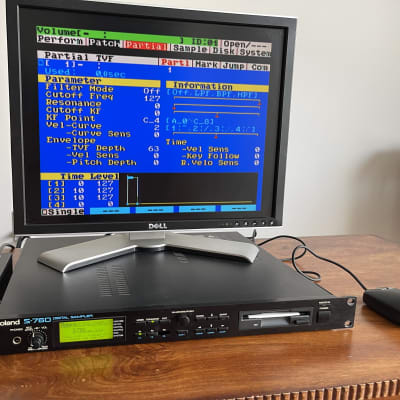 Roland S-760 Digital Sampler – Classic 90s Rack Sampler with Upgrades