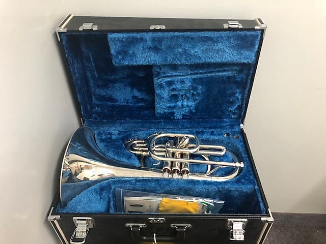 Yamaha YMP-202M Marching Mellophone silver | Reverb