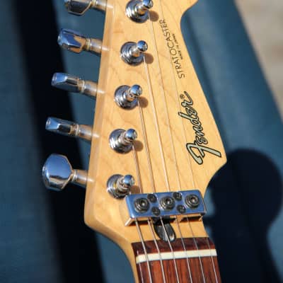 Fender Contemporary Series Stratocaster SSS 1985 A serial image 3