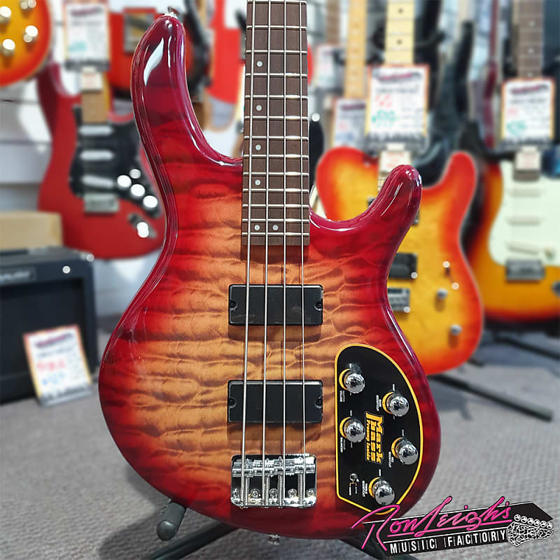 Cort Action DLX PLUS 4 string Bass with Markbass Preamp