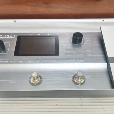 Mooer GE-200 Guitar Multi-Effects Unit