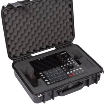 Akai MPC One Bundle, Standalone Music Production Center with Injection Molded Case - (Bundle) image 3