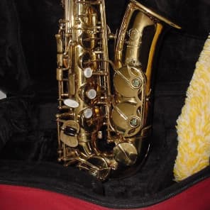 Vintage 1977 Selmer MARK VII Alto saxophone with keeper and case image 3