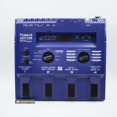 Roland GR-09 Guitar Synthesizer Made in Japan Guitar Effect Pedal ZG58396