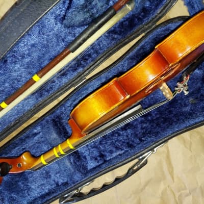 Suzuki Model 220 (1/16 Size) Violin, Japan, 1978, with case & bow image 13