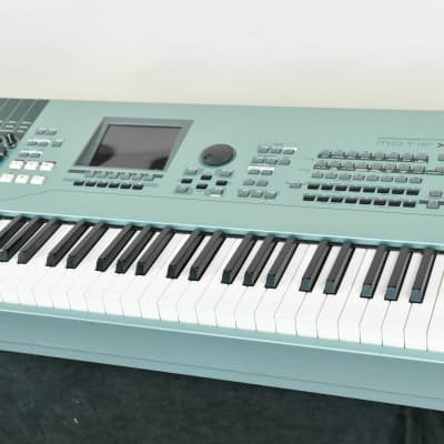 Yamaha Motif XS 8 Workstation | Reverb