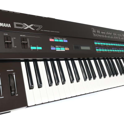 Yamaha DX7 FM Synthesizer Keyboard Klassiker / Top-Zustand + Rechng + 1J GEWÄHR!