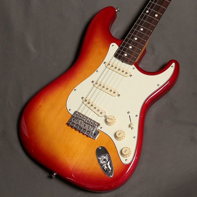 Fender Japan Exclusive Classic 60s Stratocaster Cherry Burst (05/12)