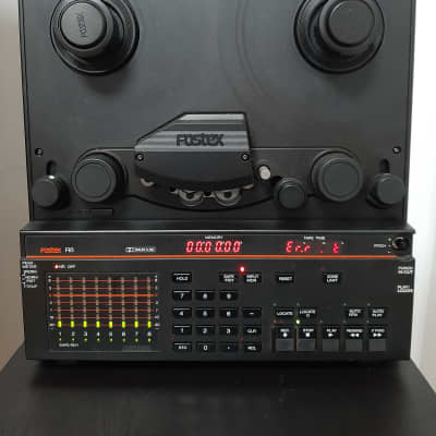 Fostex R8 Reel To Reel 8 track Recorder ( A Quick Test) 