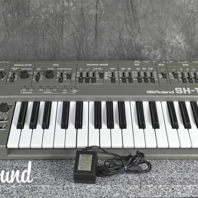 Roland SH-101 Gray Vintage Monophonic Synthesizer in Very Good condition.